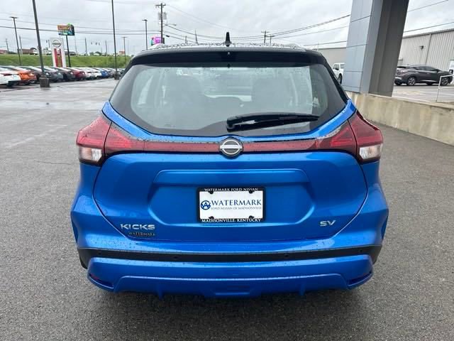 Used 2024 Nissan Kicks SV image 4