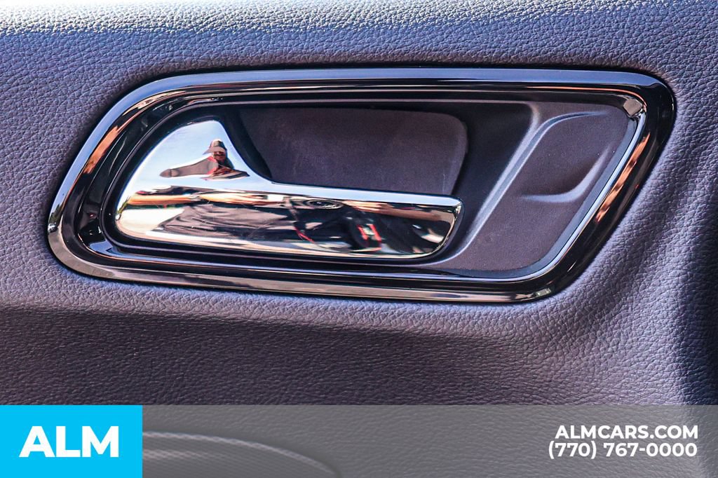 Used 2025 Dodge Durango GT RWD image 47