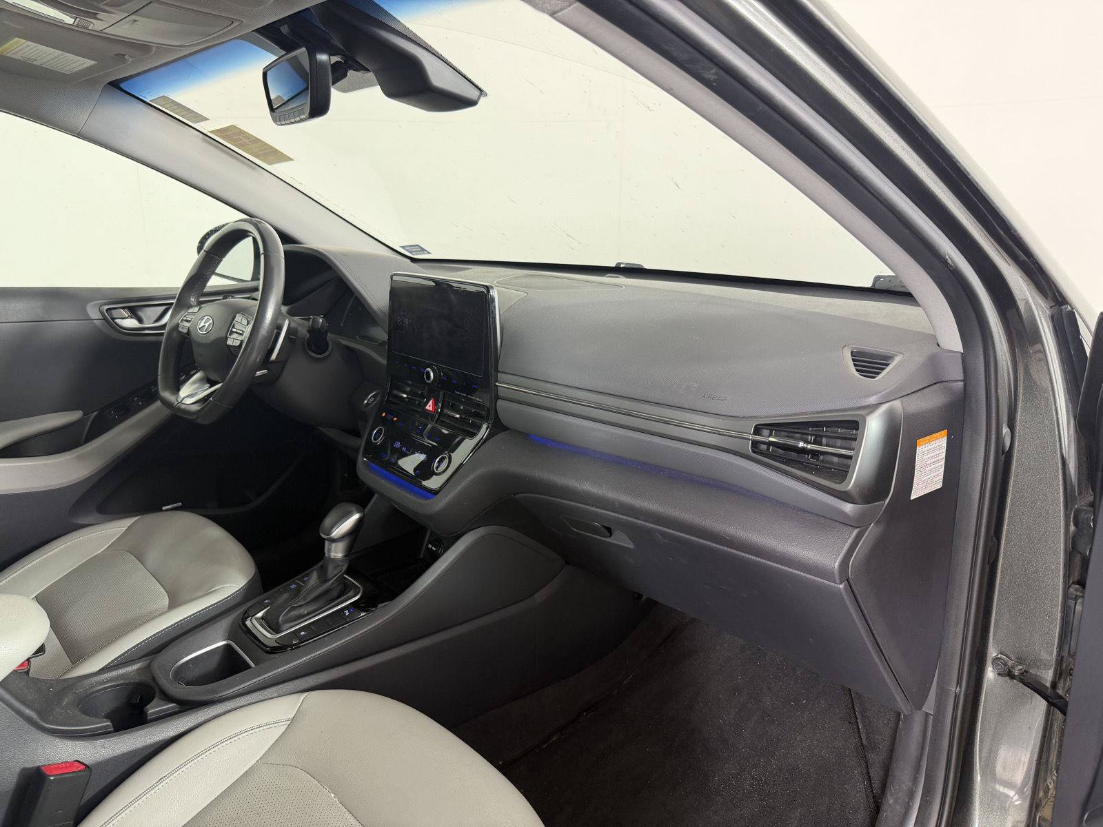Used 2021 Hyundai Ioniq Limited FWD image 18