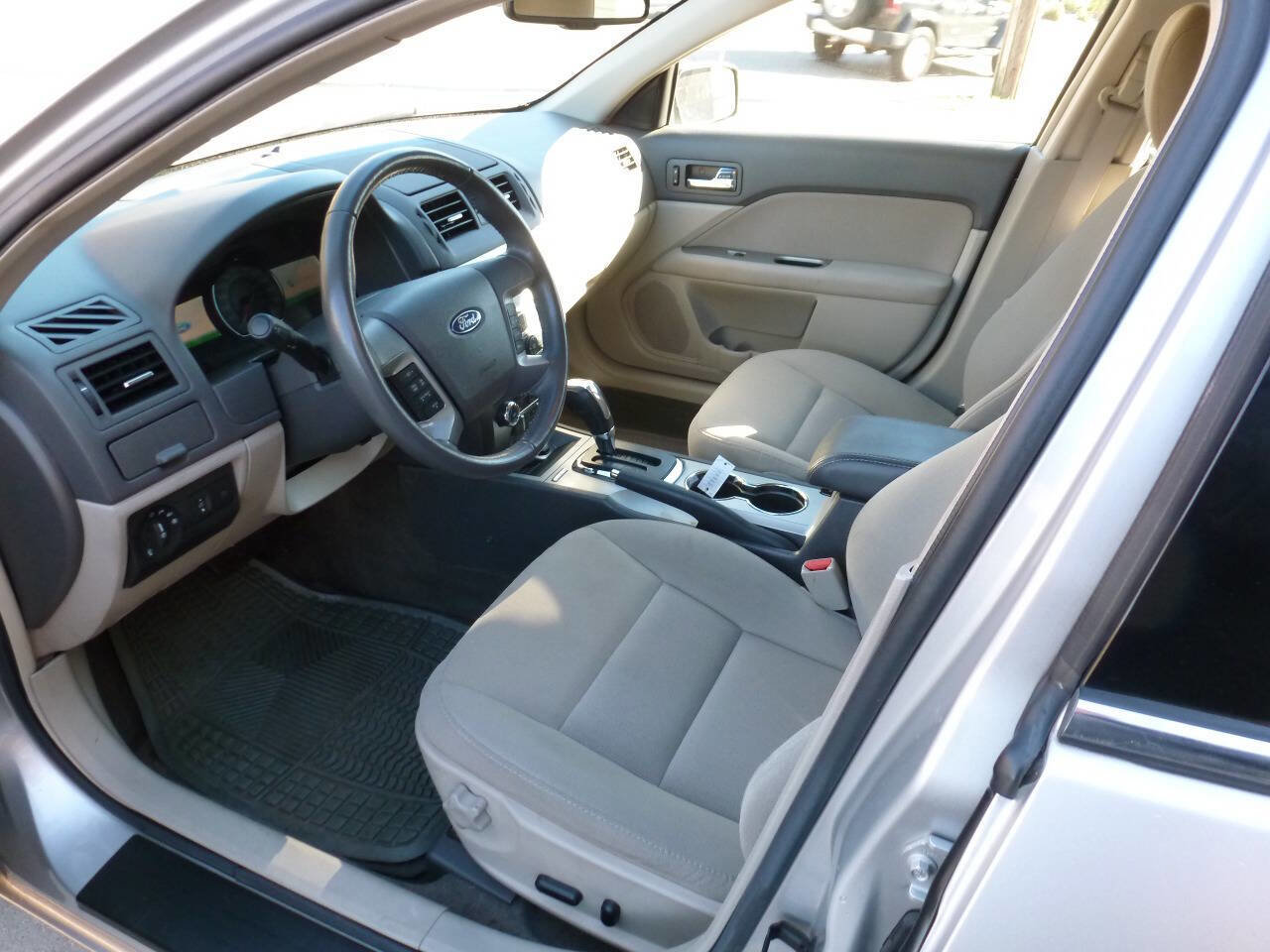 Used 2010 Ford Fusion Hybrid image 9