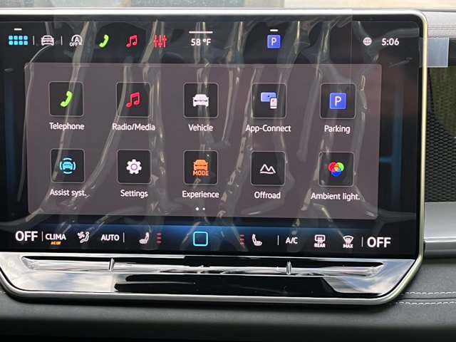 New 2026 Volkswagen Tiguan SE R-Line AWD/4WD image 11