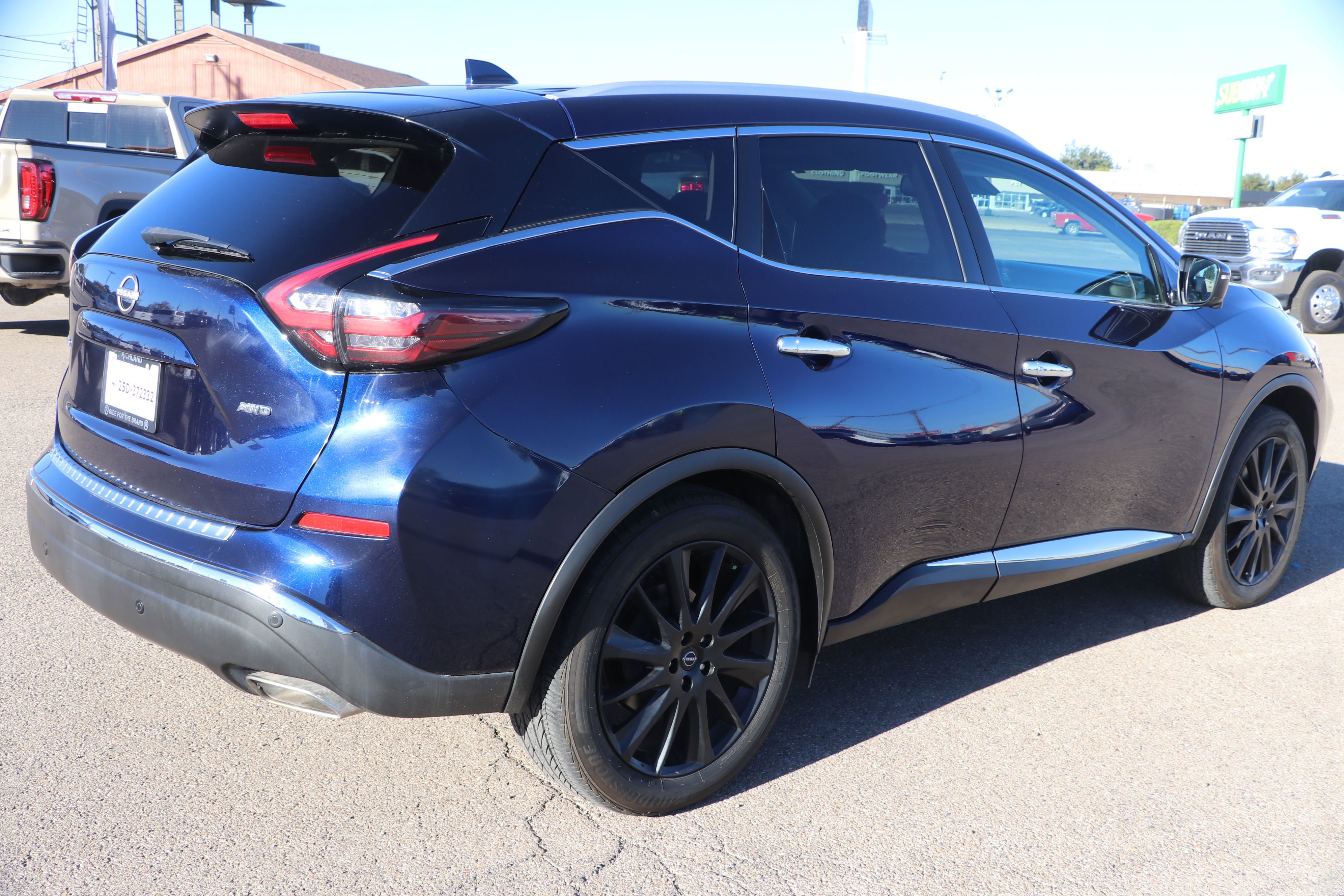 Used 2023 Nissan Murano Platinum image 7
