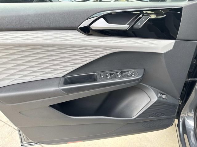 Certified 2023 Volkswagen Taos S image 12