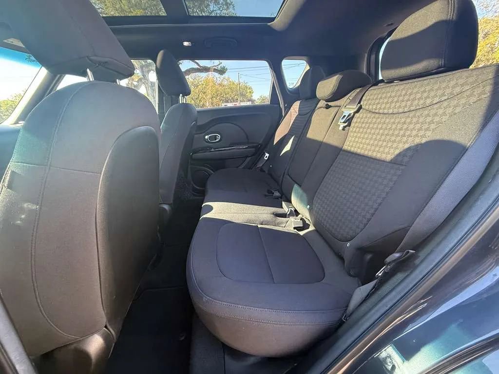 Used 2014 Kia Soul ! w/ Sun & Sound Package FWD image 20