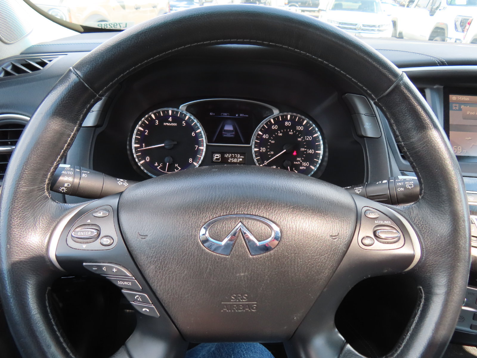 Used 2016 INFINITI QX60 Luxe w/ Premium Package AWD/4WD image 18