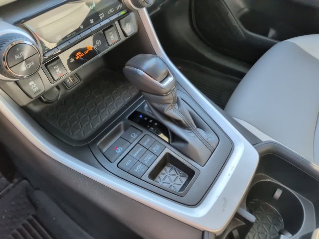 Used 2025 Toyota RAV4 XLE Premium w/ Weather Package AWD/4WD image 20