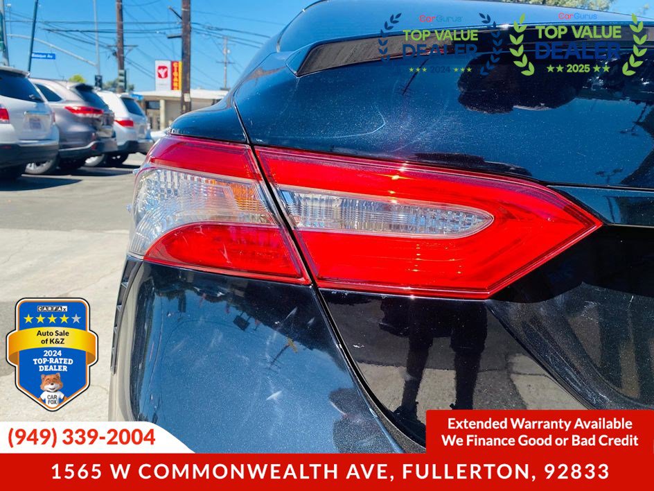 Used 2020 Toyota Camry SE image 9