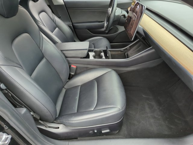 Used 2018 Tesla Model 3 Long Range image 21