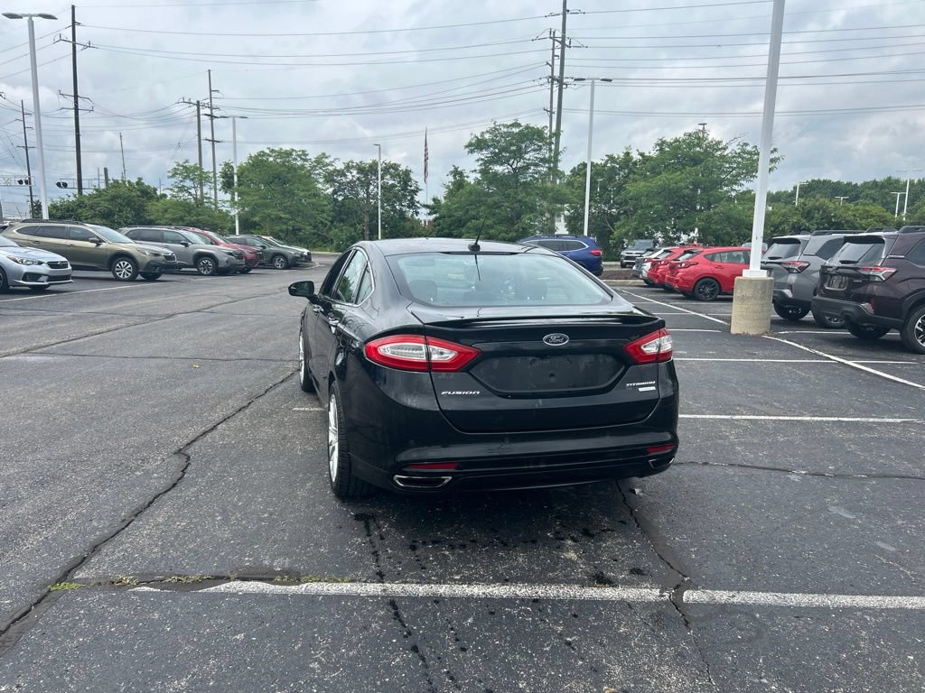 Used 2013 Ford Fusion Titanium FWD image 3