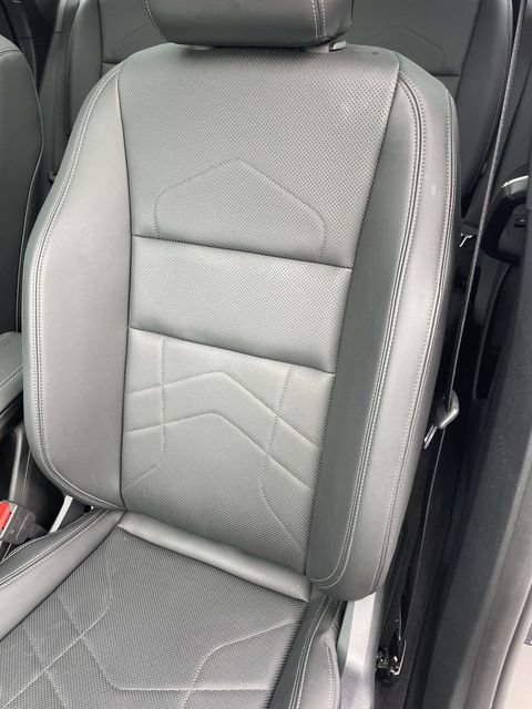 Used 2025 BMW X1 xDrive28i w/ Convenience Package AWD/4WD image 26