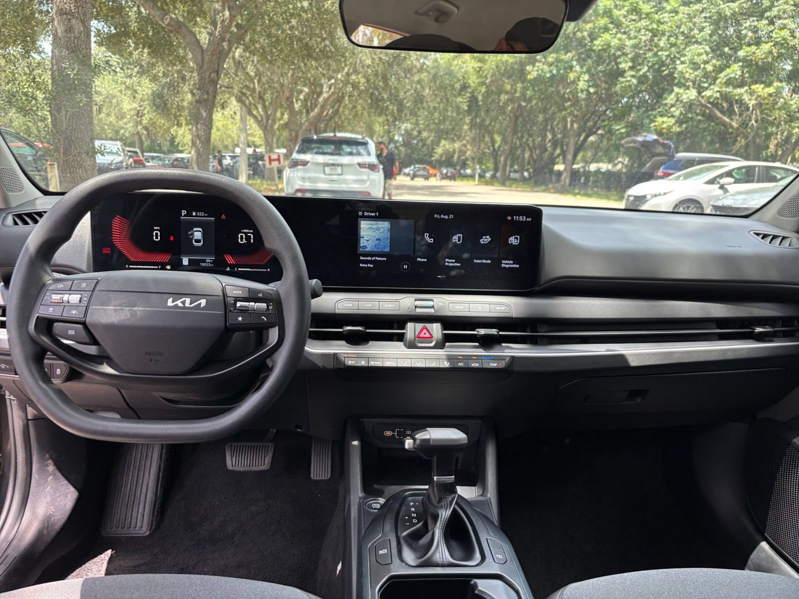 Used 2025 Kia K4 FWD image 31