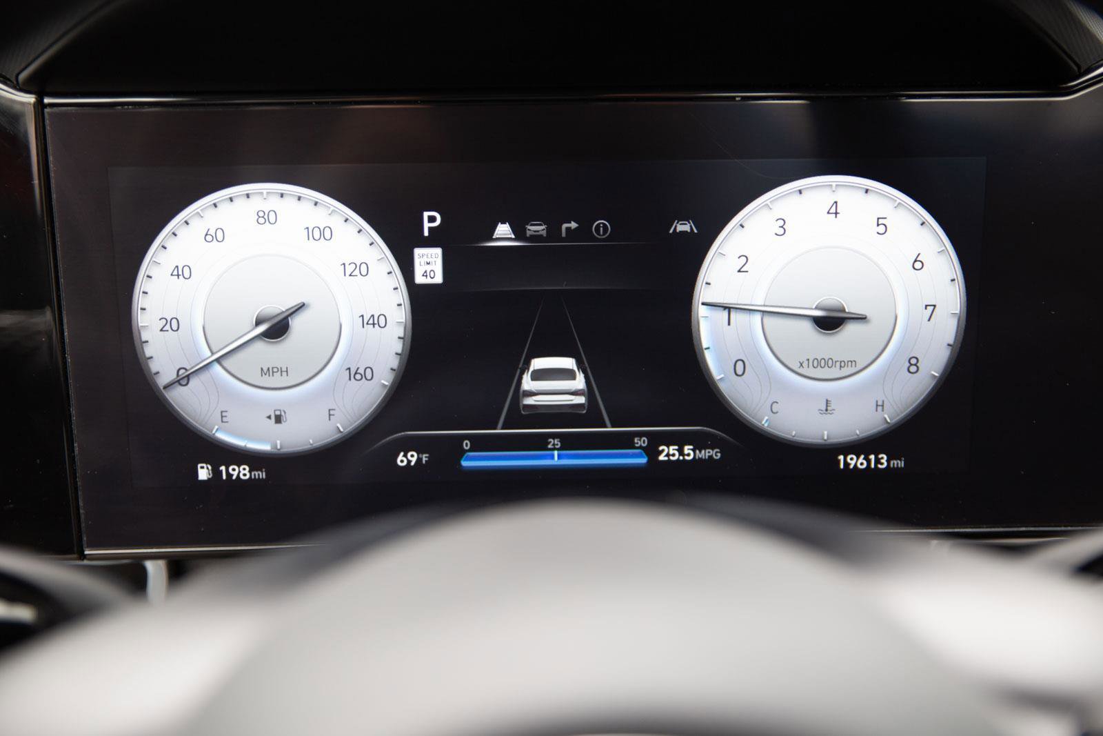 Used 2024 Hyundai Elantra SEL FWD image 12
