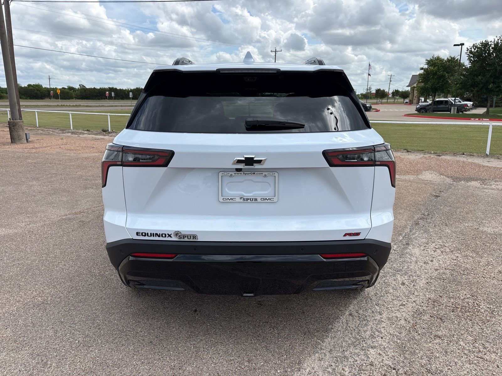 New 2026 Chevrolet Equinox RS w/ Safety and Technology Package FWD image 5