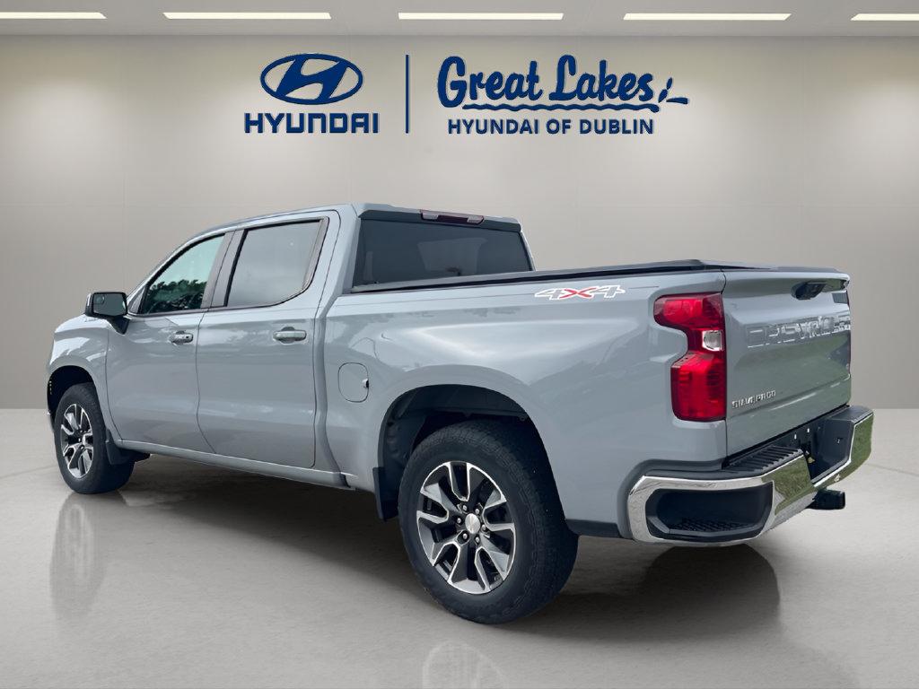 Used 2024 Chevrolet Silverado 1500 LT AWD/4WD image 3