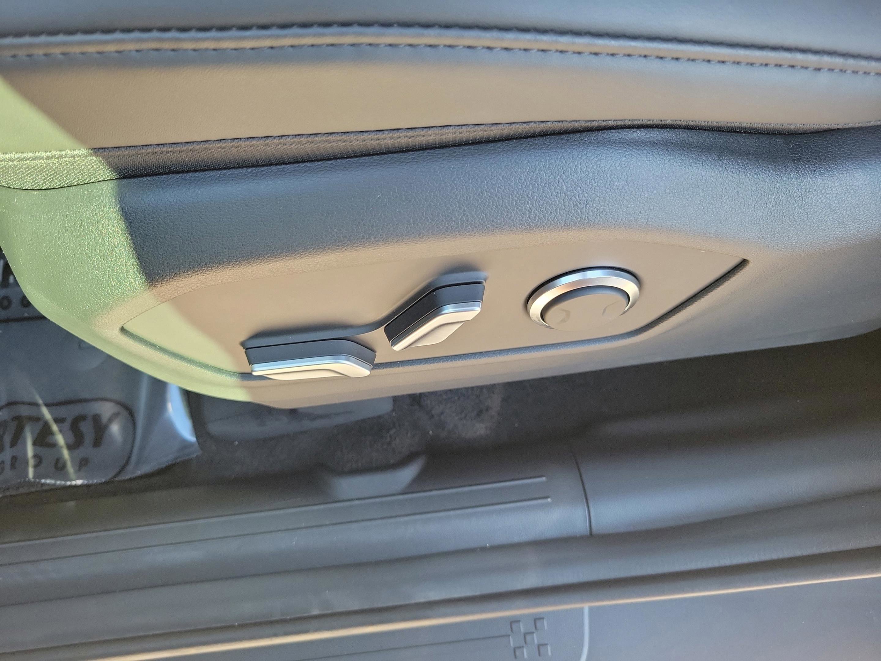 New 2026 Hyundai Santa Fe XRT image 13