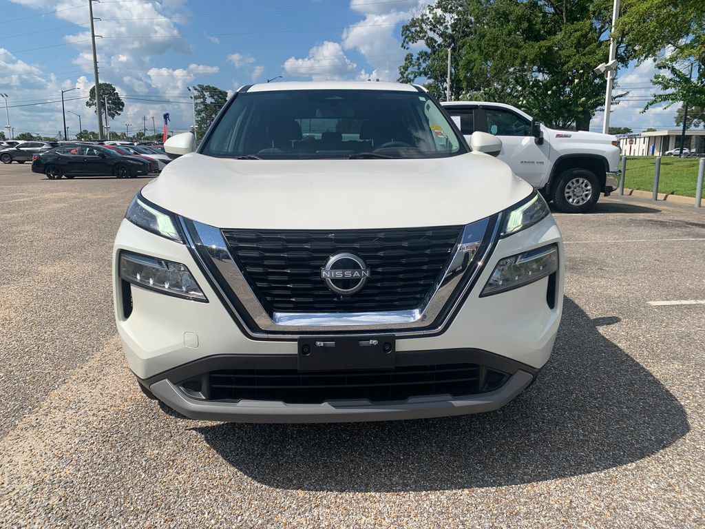 Used 2023 Nissan Rogue SV AWD/4WD image 4