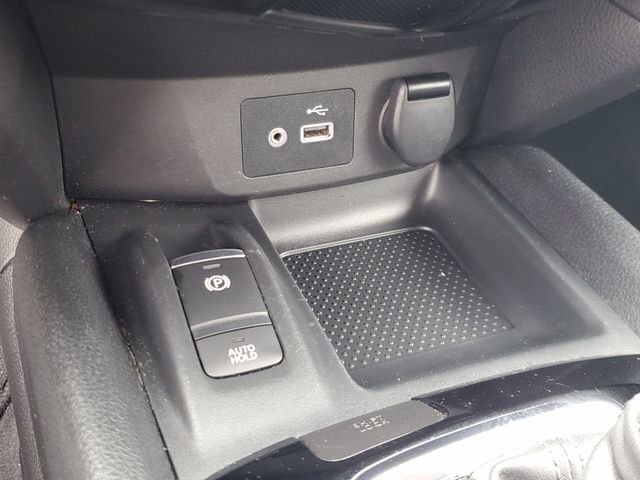 Used 2020 Nissan Rogue SV w/ Premium Package FWD image 29