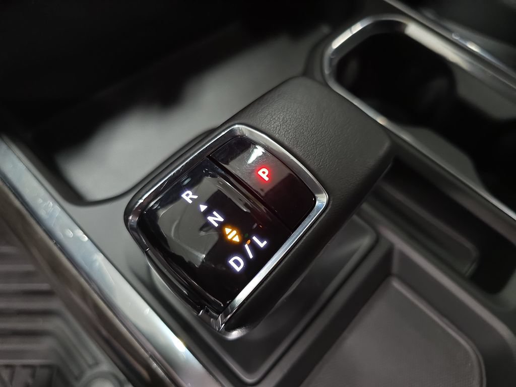 Used 2022 Chevrolet Silverado 1500 LTZ AWD/4WD image 21