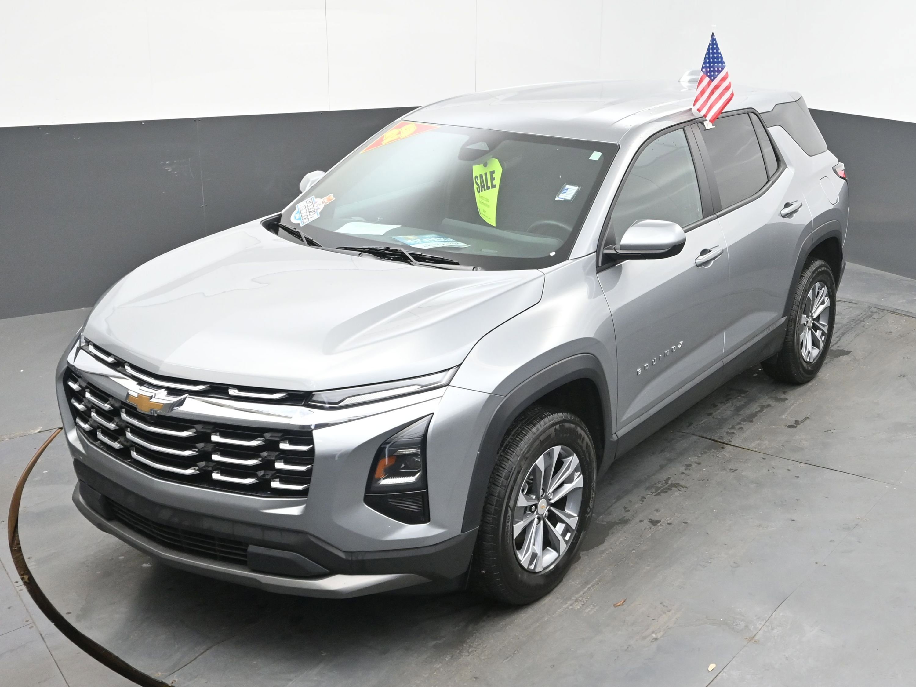 Used 2025 Chevrolet Equinox LT FWD image 34