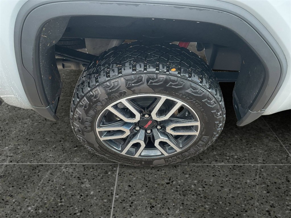 Used 2024 GMC Sierra 1500 AT4 w/ AT4 Premium Package image 12