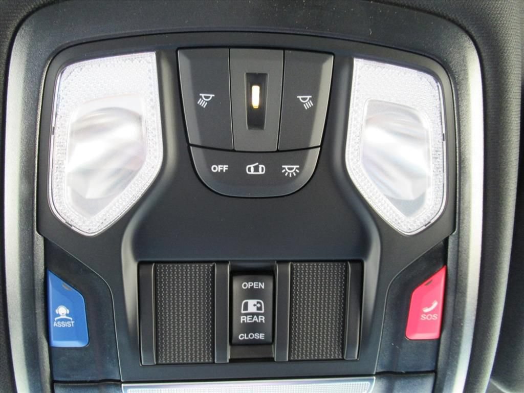 New 2026 RAM 3500 Big Horn AWD/4WD image 29