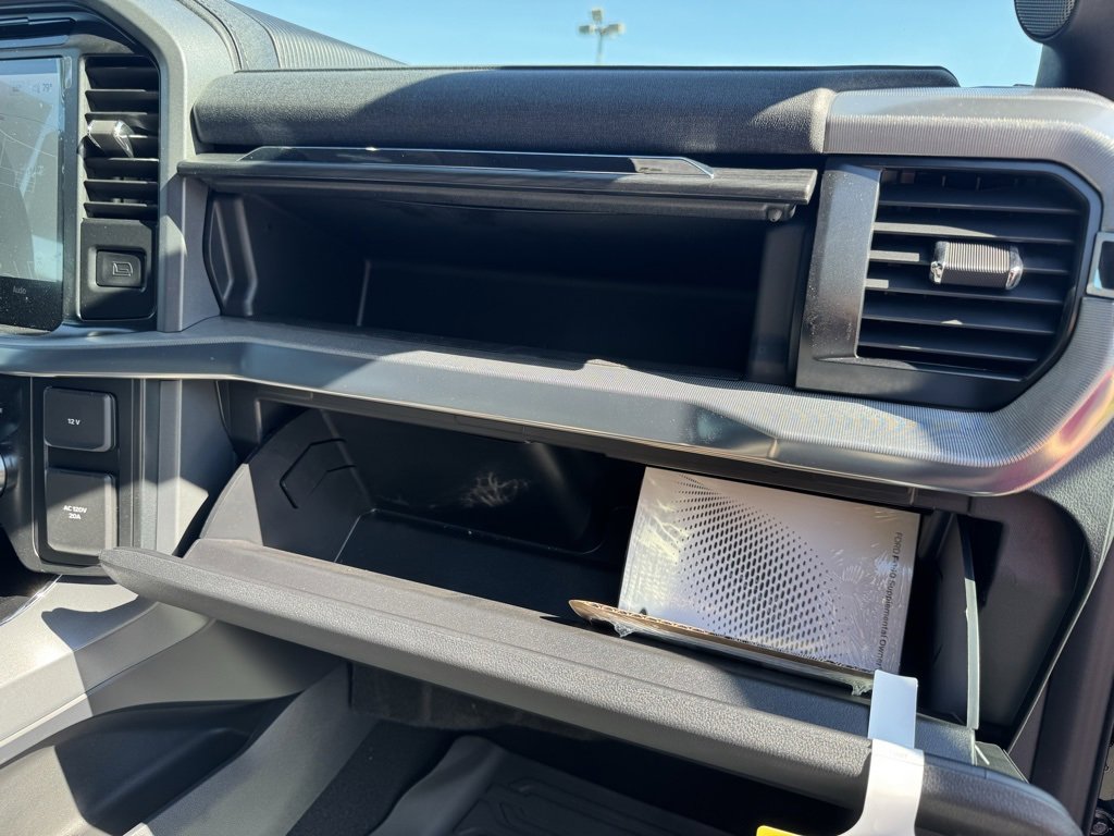 New 2025 Ford F150 Lariat w/ Equipment Group 502A High image 49