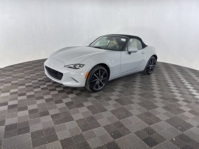 New 2026 MAZDA MX-5 Miata Grand Touring w/ Weather Package RWD image 3