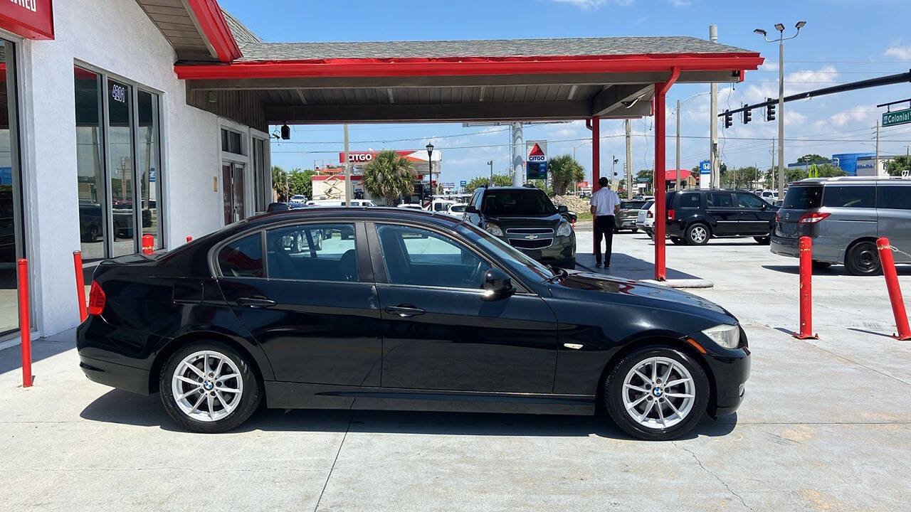Used 2010 BMW 328i Sedan RWD image 3
