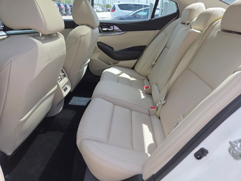 Used 2019 Nissan Maxima 3.5 SL w/ Floor Mat Group image 17
