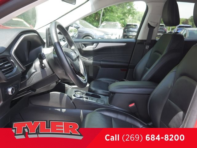 Used 2022 Ford Escape SEL w/ Technology Package AWD/4WD image 40