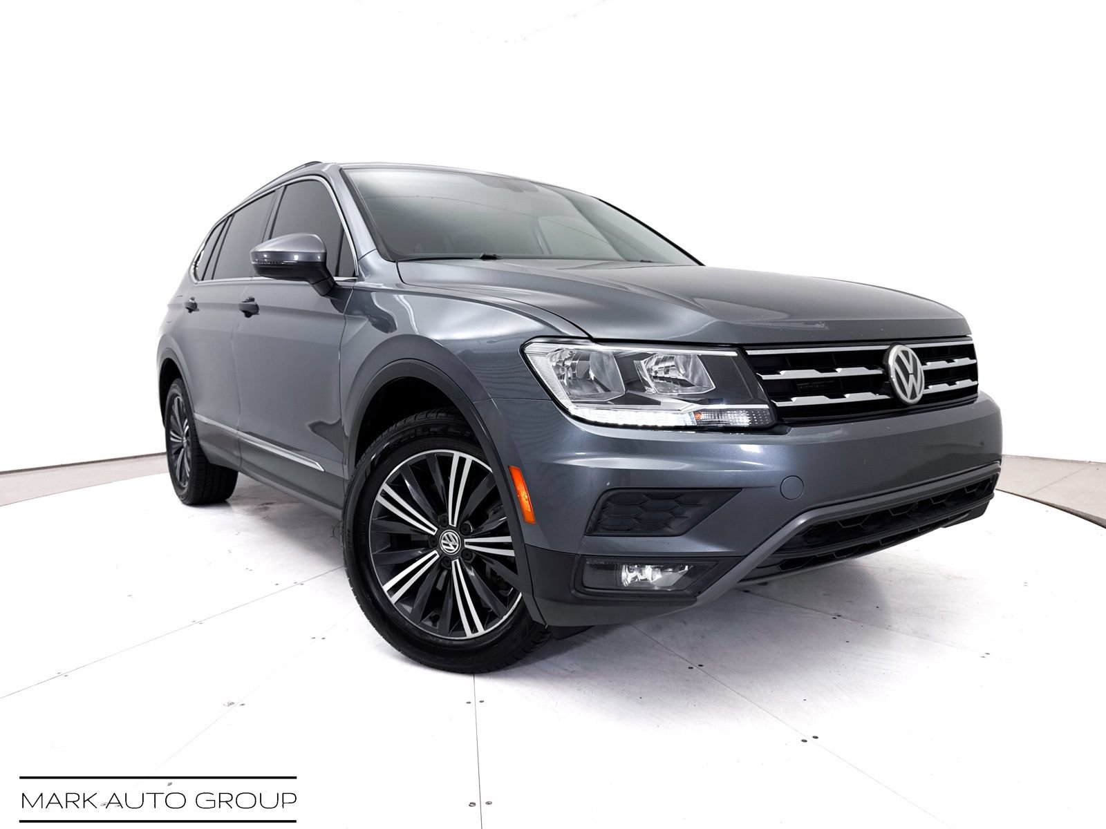 Used 2018 Volkswagen Tiguan SEL AWD/4WD image 1
