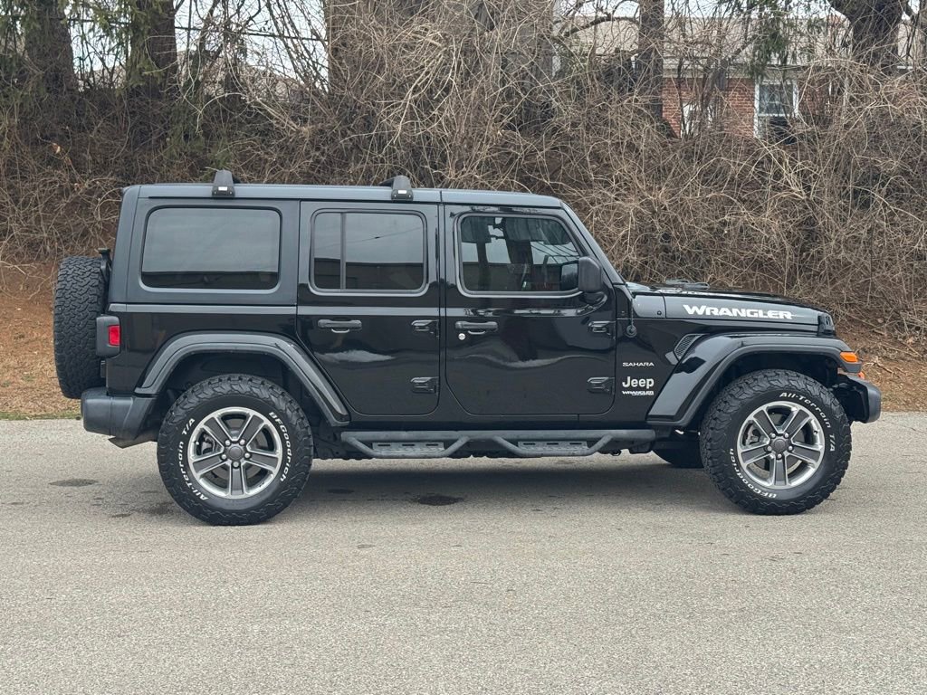 Used 2018 Jeep Wrangler Unlimited Sahara image 4