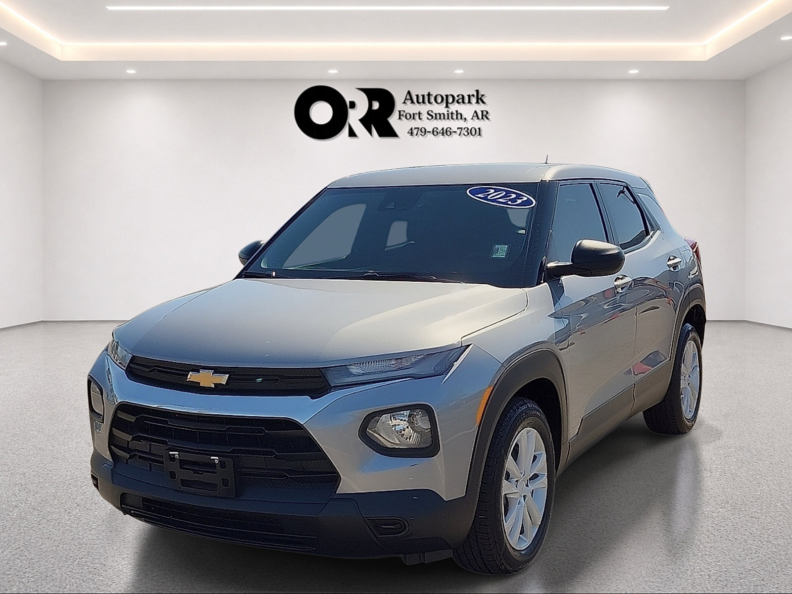 Used 2023 Chevrolet TrailBlazer LS FWD image 2