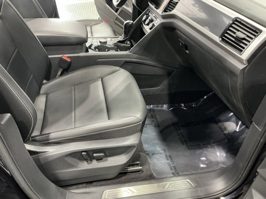 Used 2021 Volkswagen Atlas Cross Sport SEL image 18