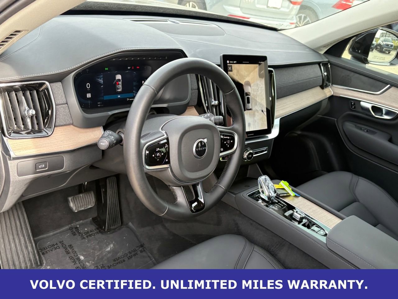 Certified 2025 Volvo XC90 B6 Plus image 20