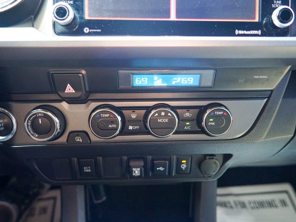 Used 2022 Toyota Tacoma TRD Off-Road AWD/4WD image 23