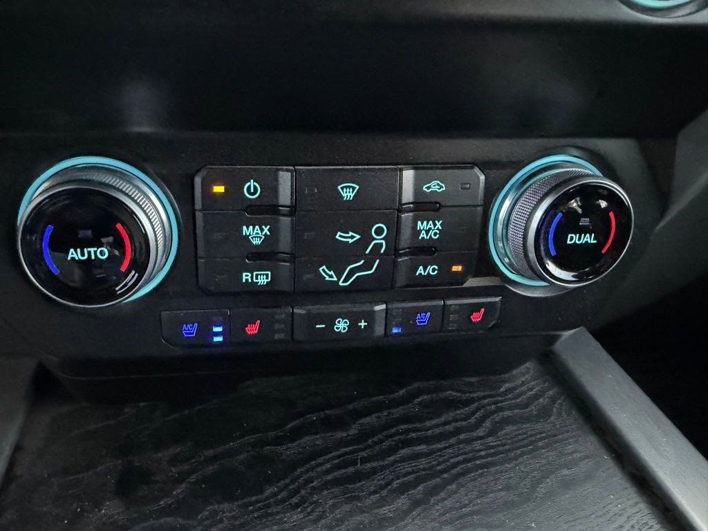 Used 2019 Ford F250 Platinum w/ Platinum Ultimate Package AWD/4WD image 18