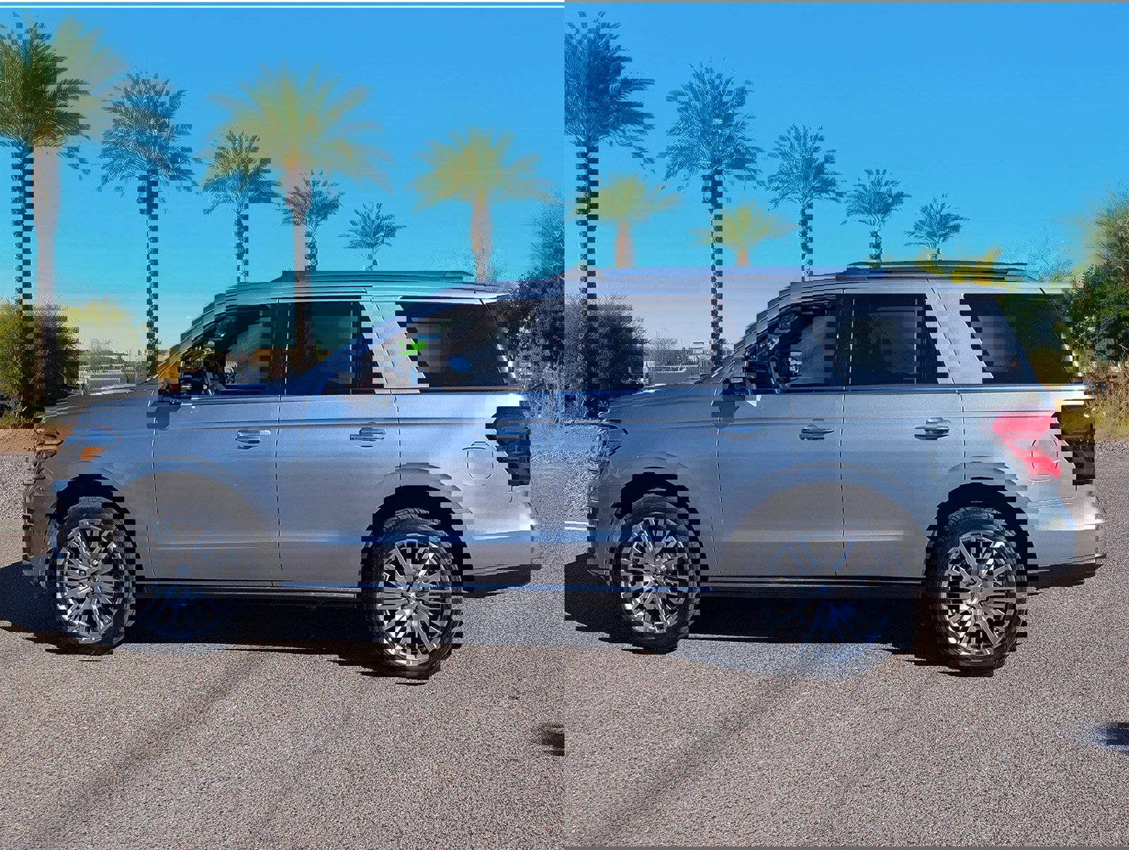 Certified 2024 Ford Expedition Limited image 2