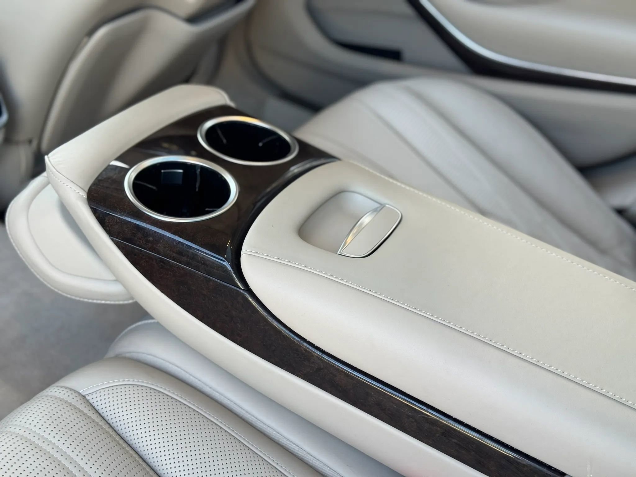 Used 2018 Mercedes-Benz S 63 AMG S 4MATIC Sedan image 29