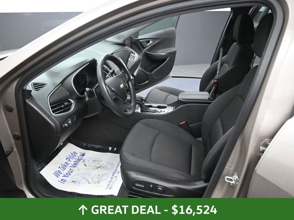 Used 2023 Chevrolet Malibu LT image 32