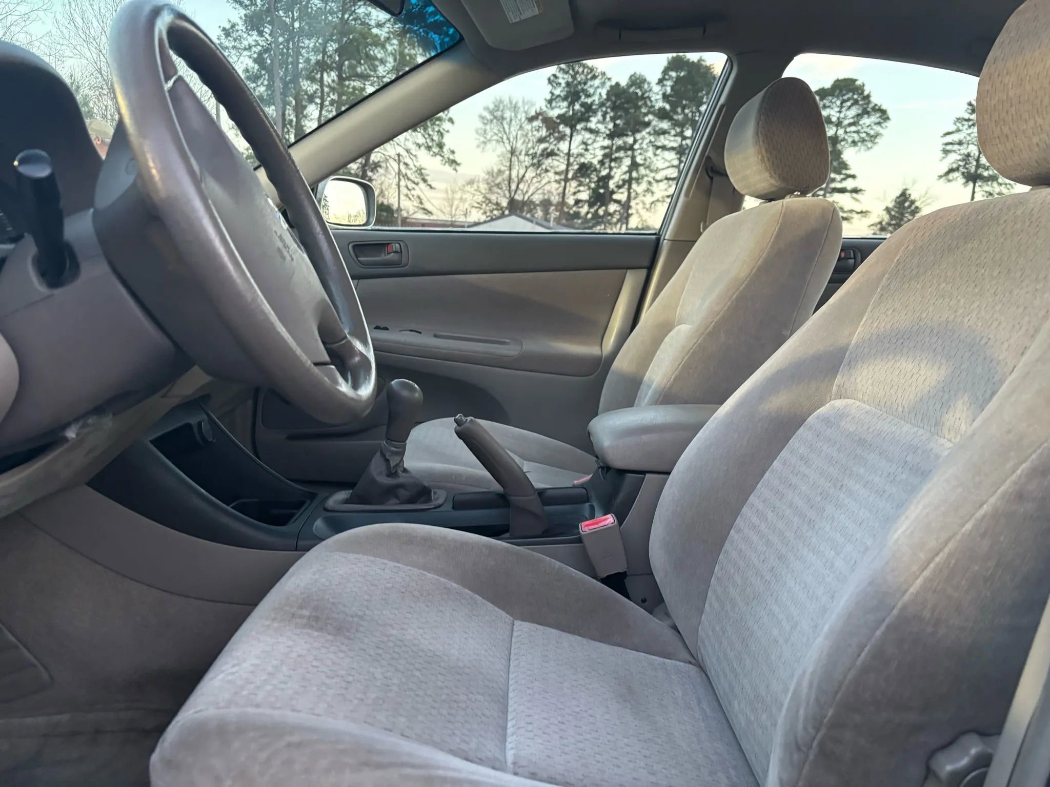 Used 2002 Toyota Camry LE FWD image 8
