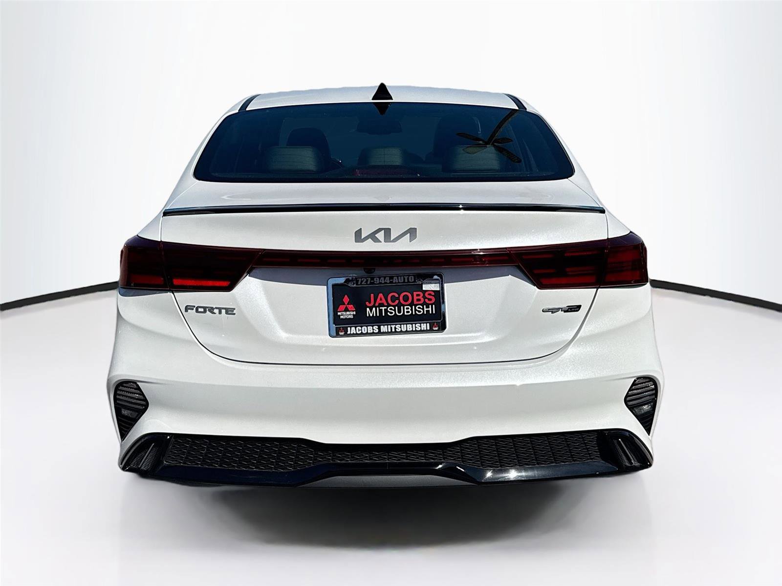 Used 2024 Kia Forte GT-Line w/ GT-Line Premium Package image 6