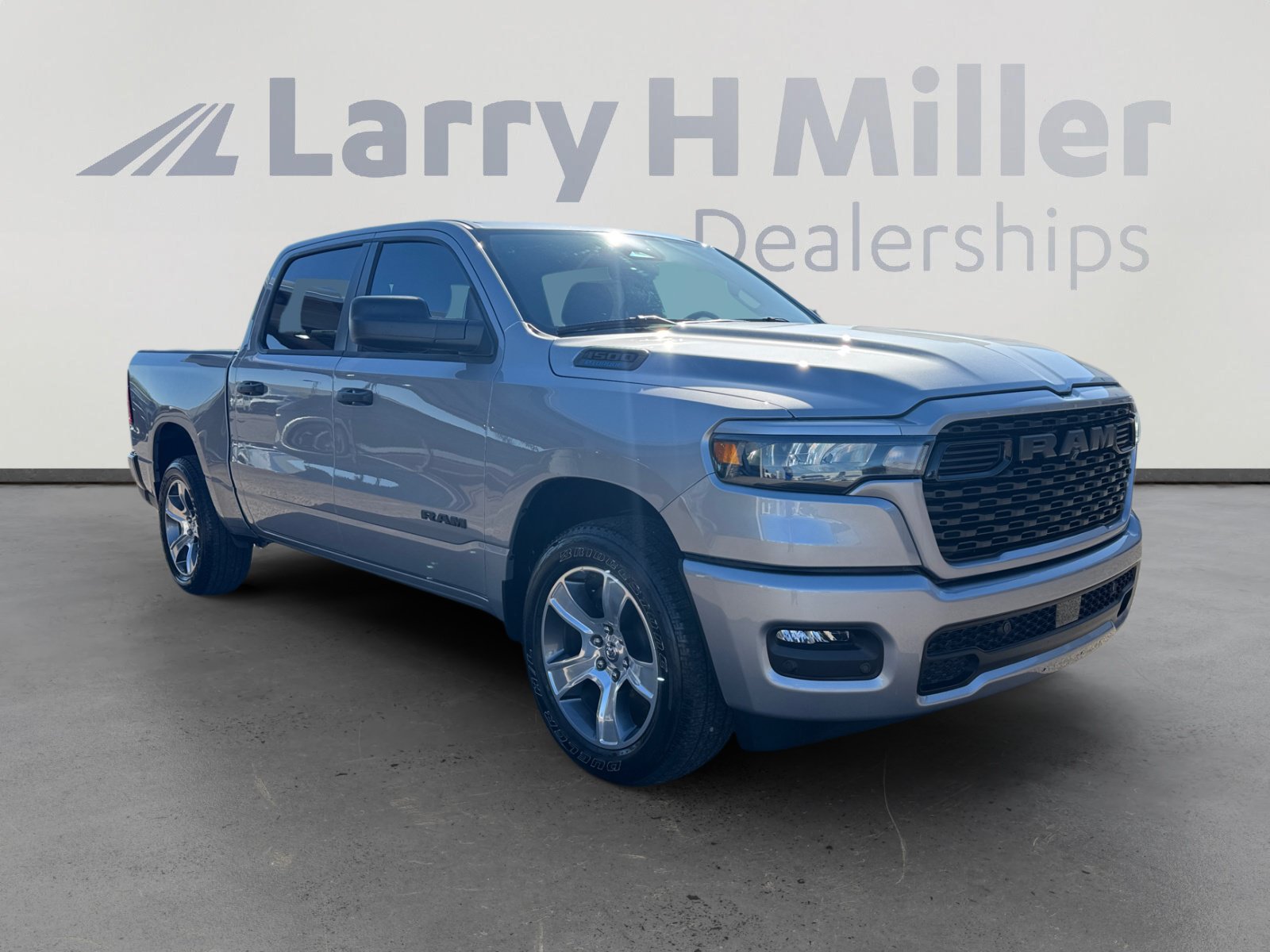 Used 2025 RAM 1500 Tradesman RWD image 7