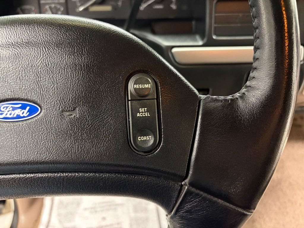 Used 1993 Ford Bronco Eddie Bauer AWD/4WD image 12