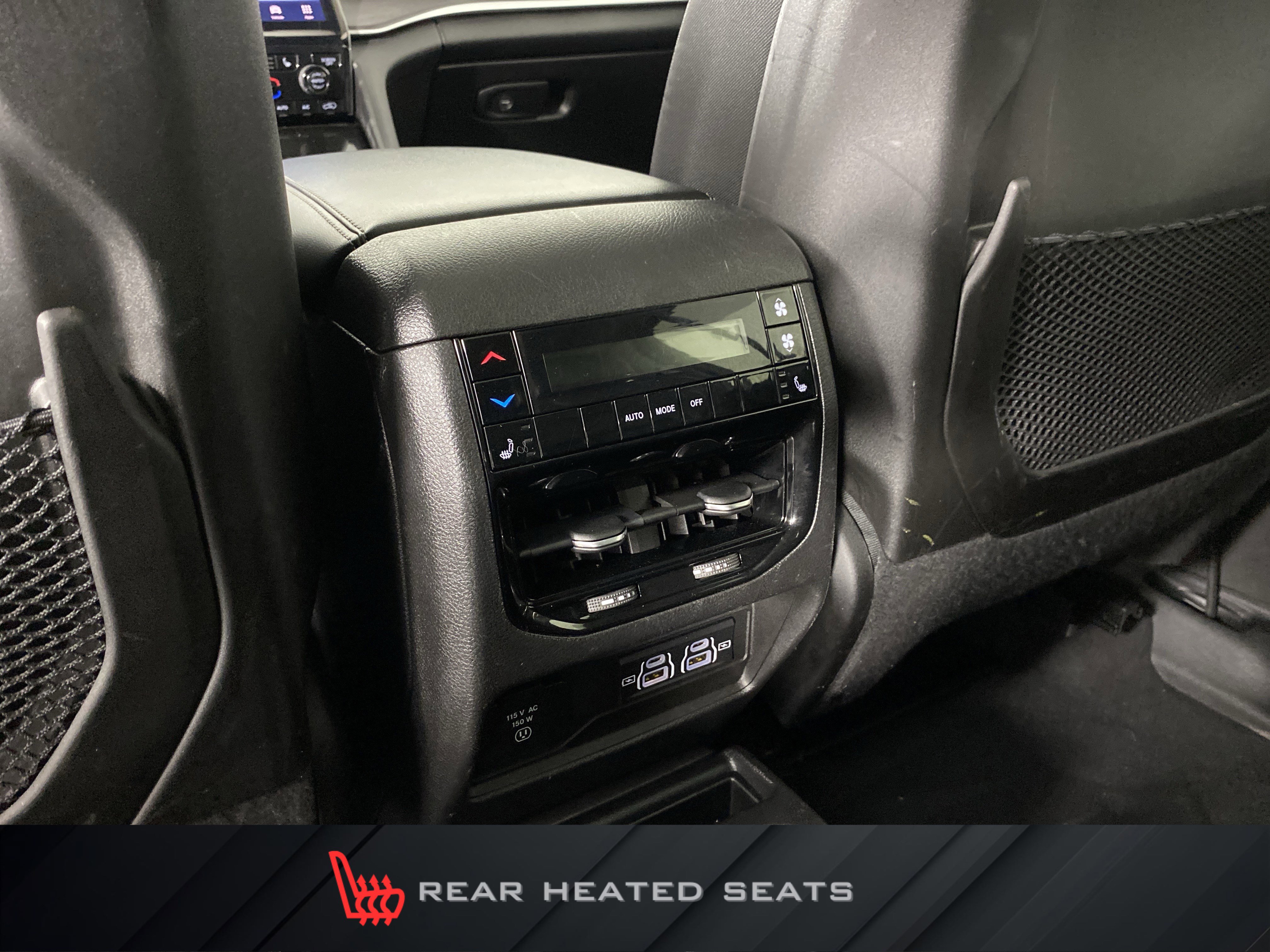 Used 2023 Jeep Grand Cherokee L Limited w/ Luxury Tech Group II image 32