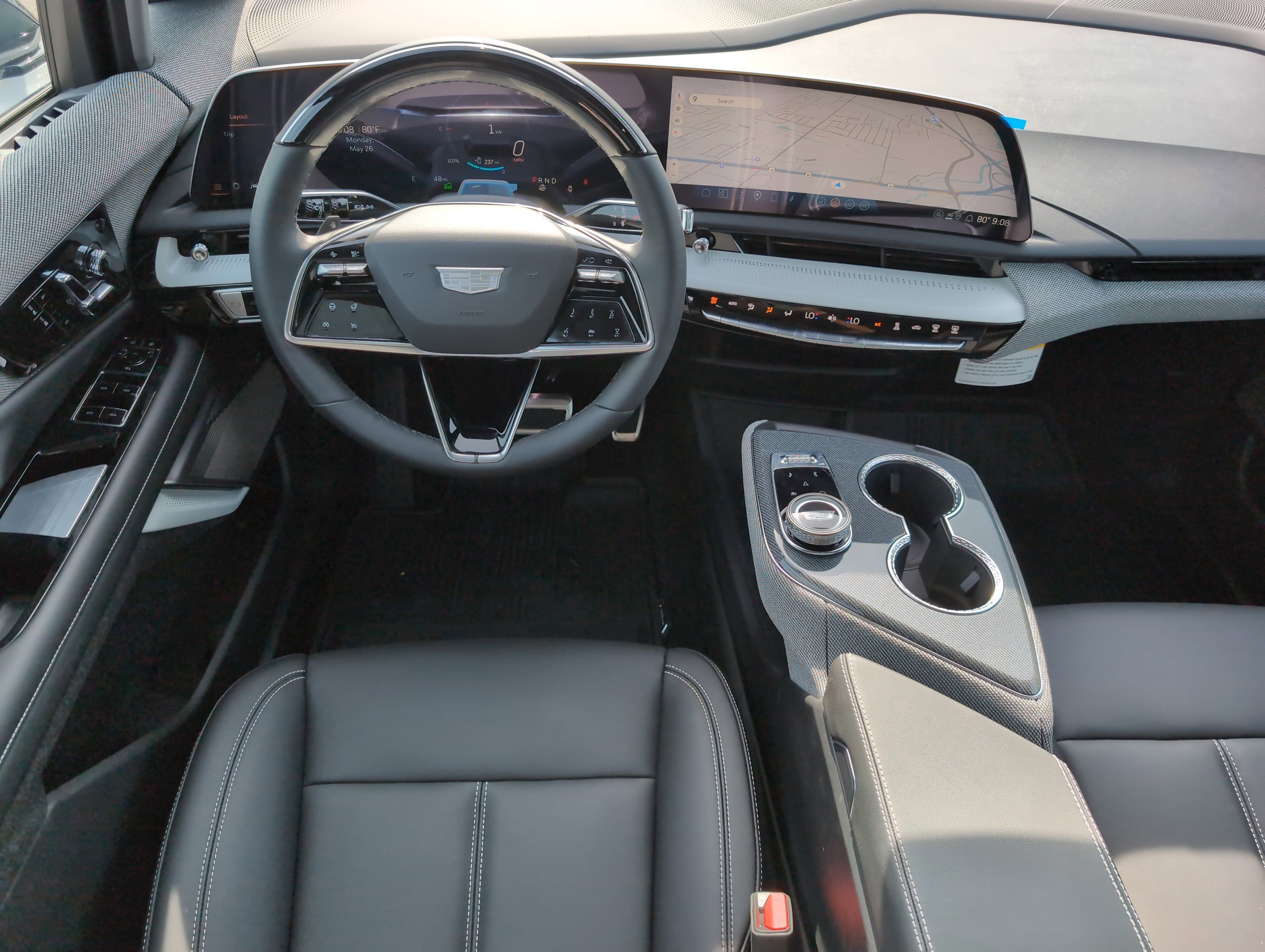 New 2025 Cadillac Optiq Luxury 1 image 24