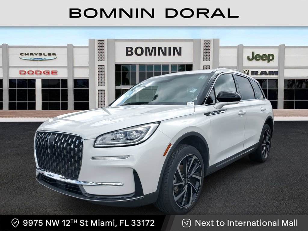 Used 2024 Lincoln Corsair Reserve image 1