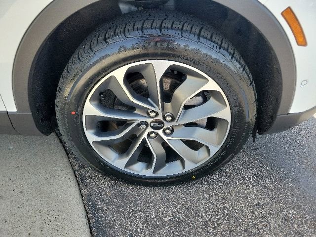 Certified 2023 Lincoln Nautilus Reserve w/ Equipment Group 201A AWD/4WD image 19