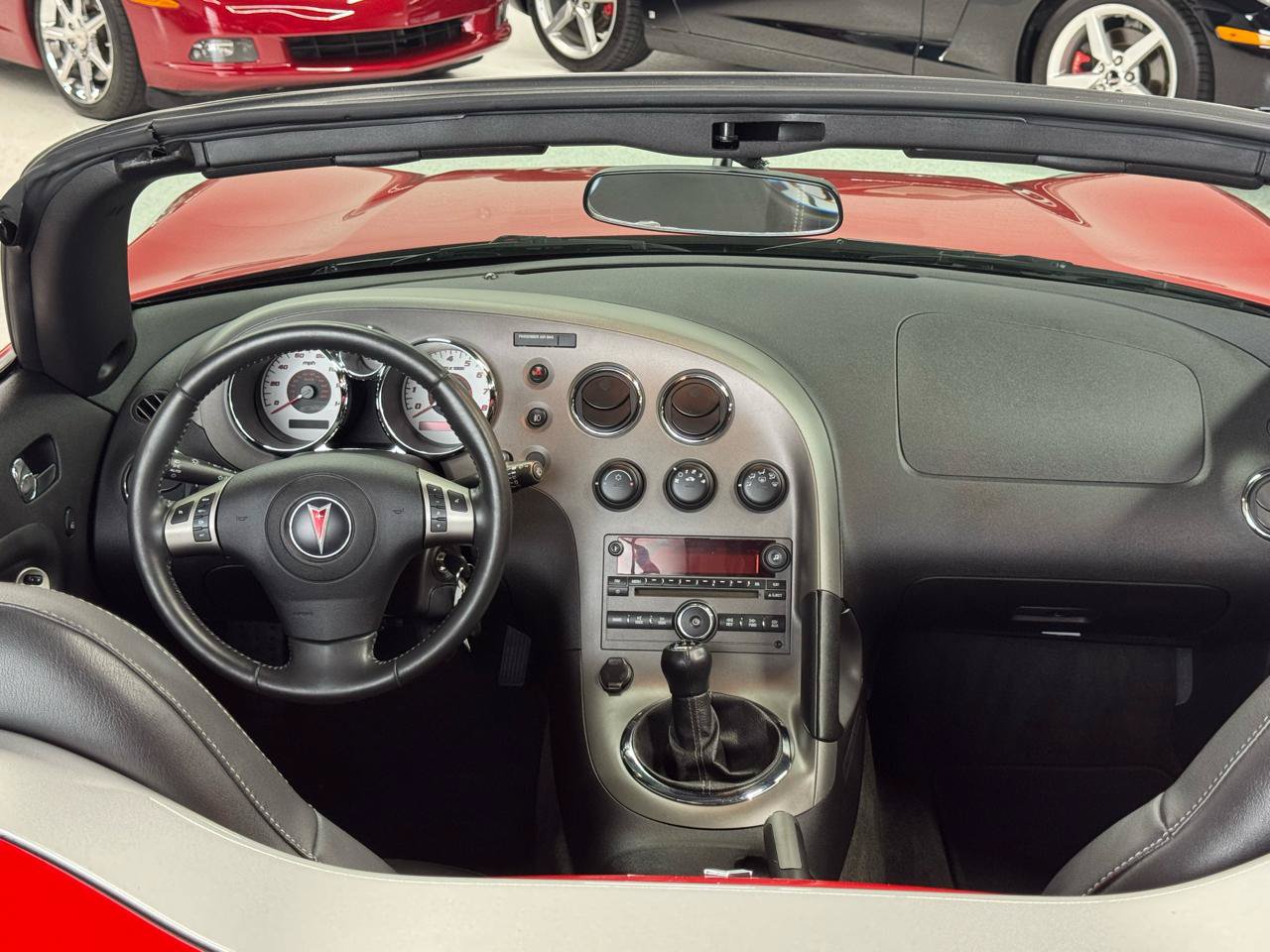 Used 2007 Pontiac Solstice Convertible w/ Premium Package RWD image 48