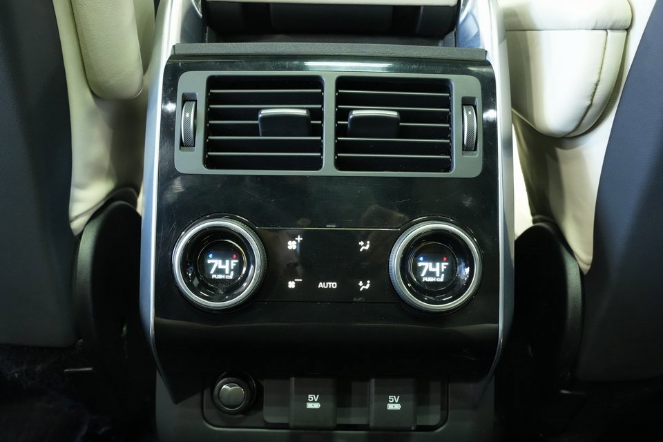 Used 2019 Land Rover Range Rover Sport HSE Dynamic image 37